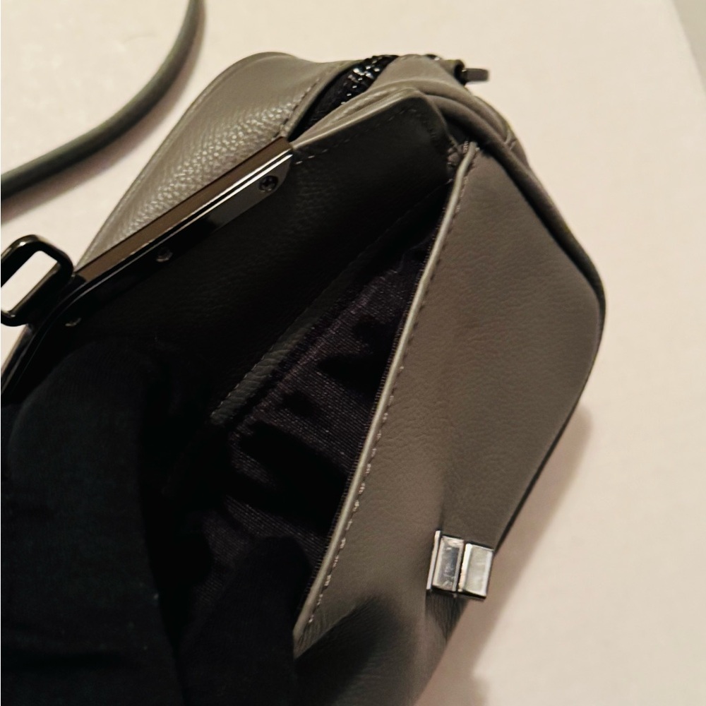 Botkier New York Valentina Mini Camera/Crossbody Bag - Picture 4 of 10